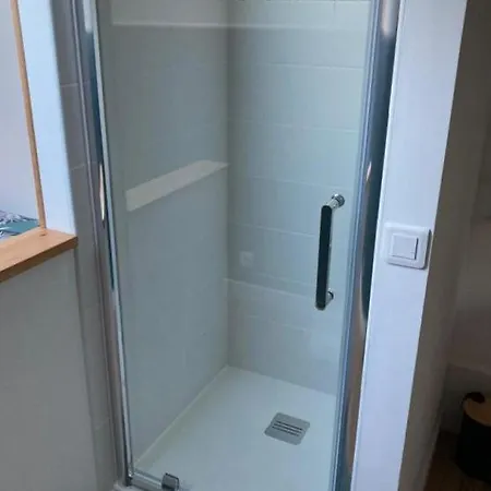 La Perchee Des Hortensias לינה וארוחת בוקר 3*