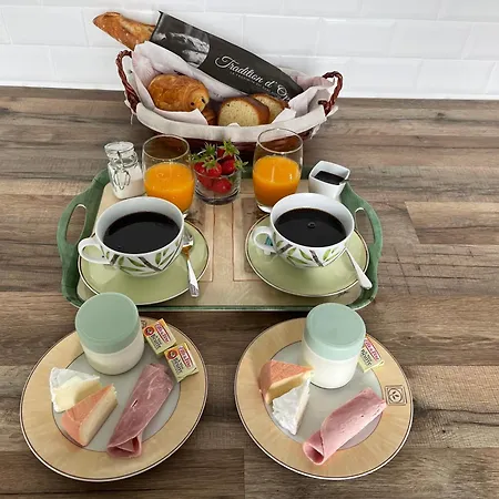 La Perchee Des Hortensias סן-מרטין-בולון