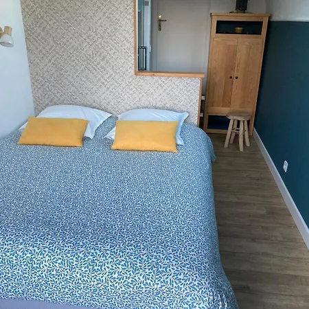 La Perchee Des Hortensias